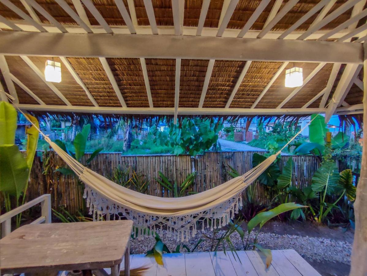 The Surf Shacks - Beach House, Aircon, Fast Wifi General Luna  Εξωτερικό φωτογραφία